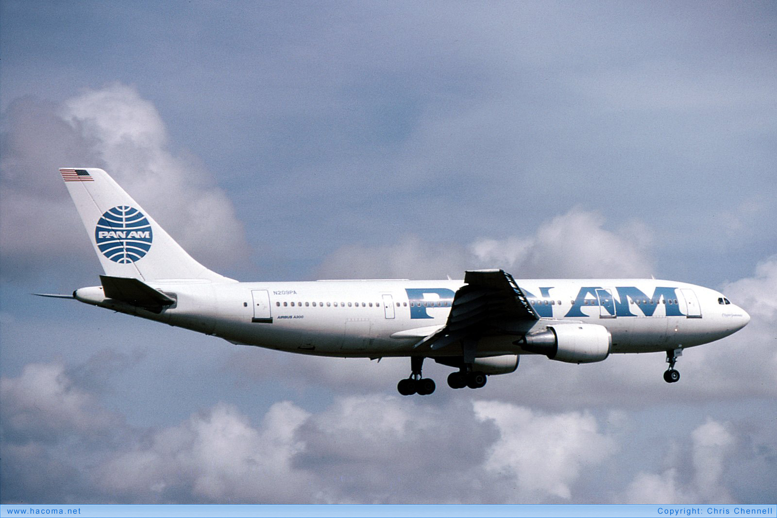 Photo of N209PA - Pan Am Clipper Boston / Guatemala - Miami International Airport - Nov 5, 1989