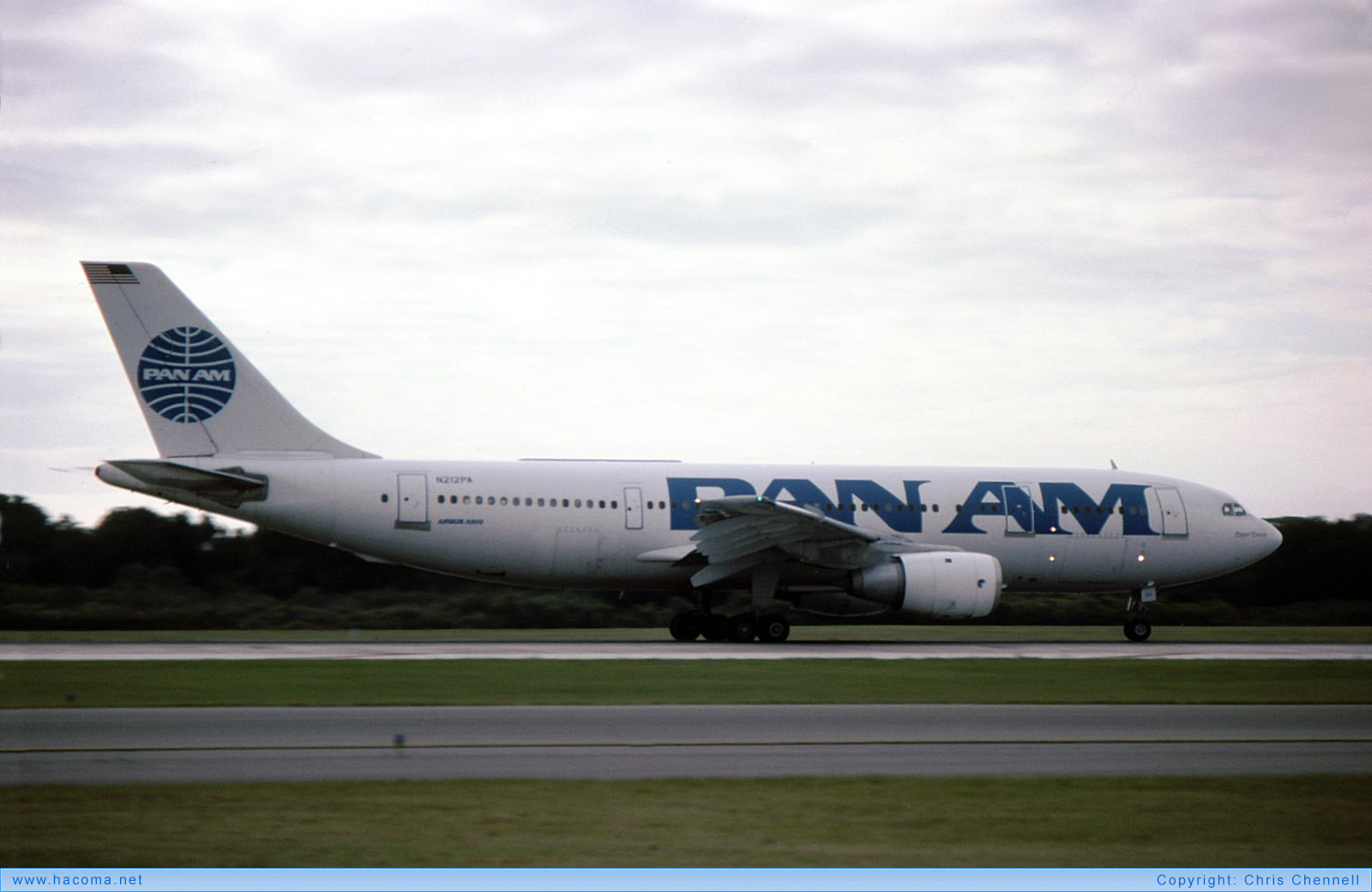 Foto von N212PA - Pan Am Clipper Detroit - Tampa International Airport - 30.10.1989