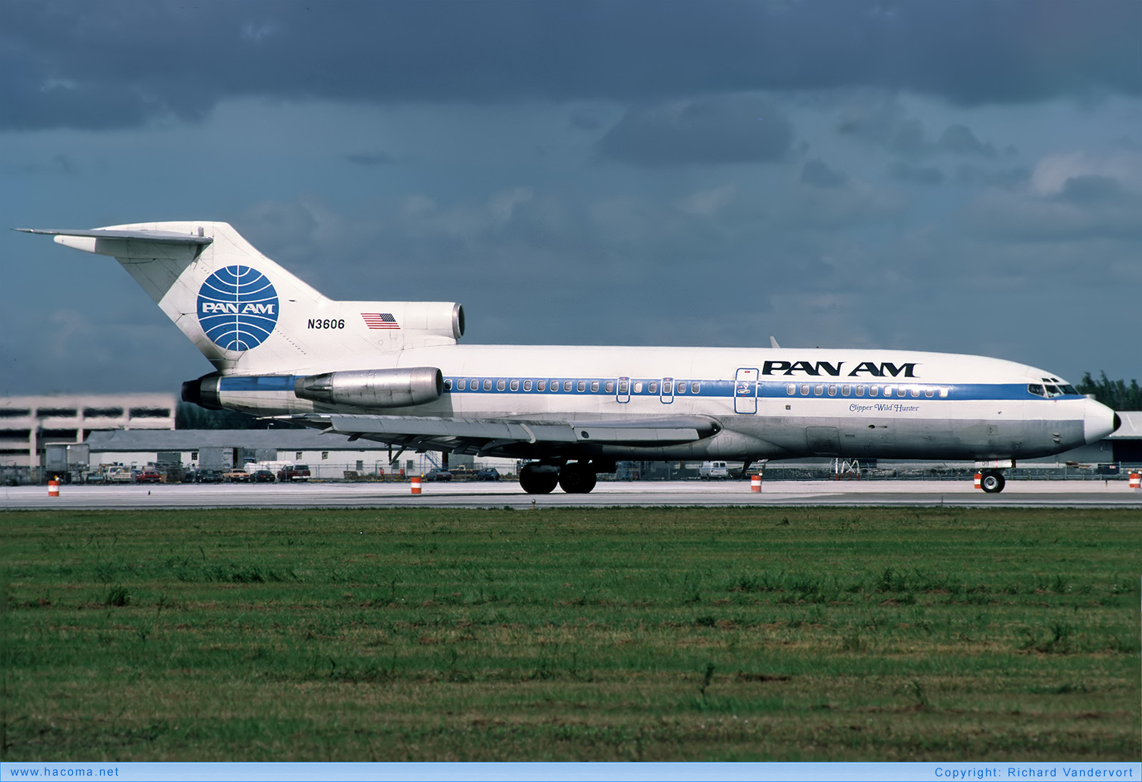 Photo of N3606 - Pan Am Clipper Wild Hunter - Miami International Airport - Nov 17, 1982