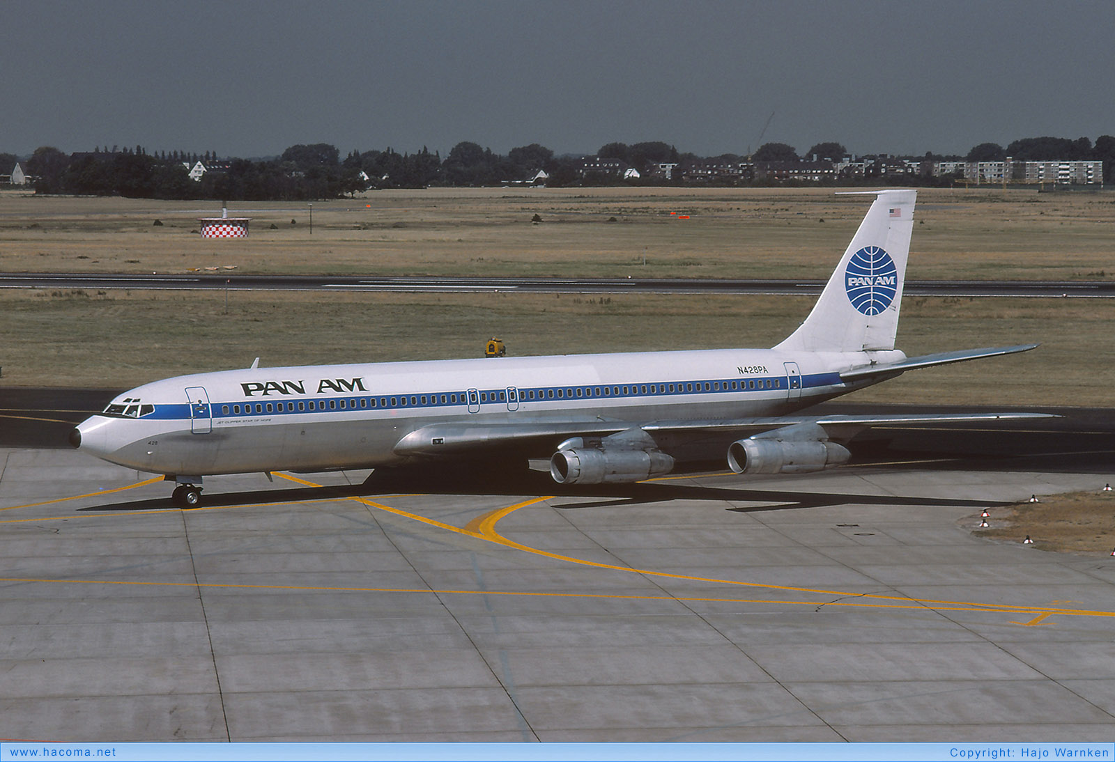 Photo of N428PA - Pan Am Clipper Star of Hope - Dusseldorf Airport - Jul 1976