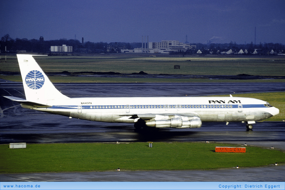 Foto von N445PA - Pan Am Clipper Archer - Flughafen Düsseldorf - 11.1975