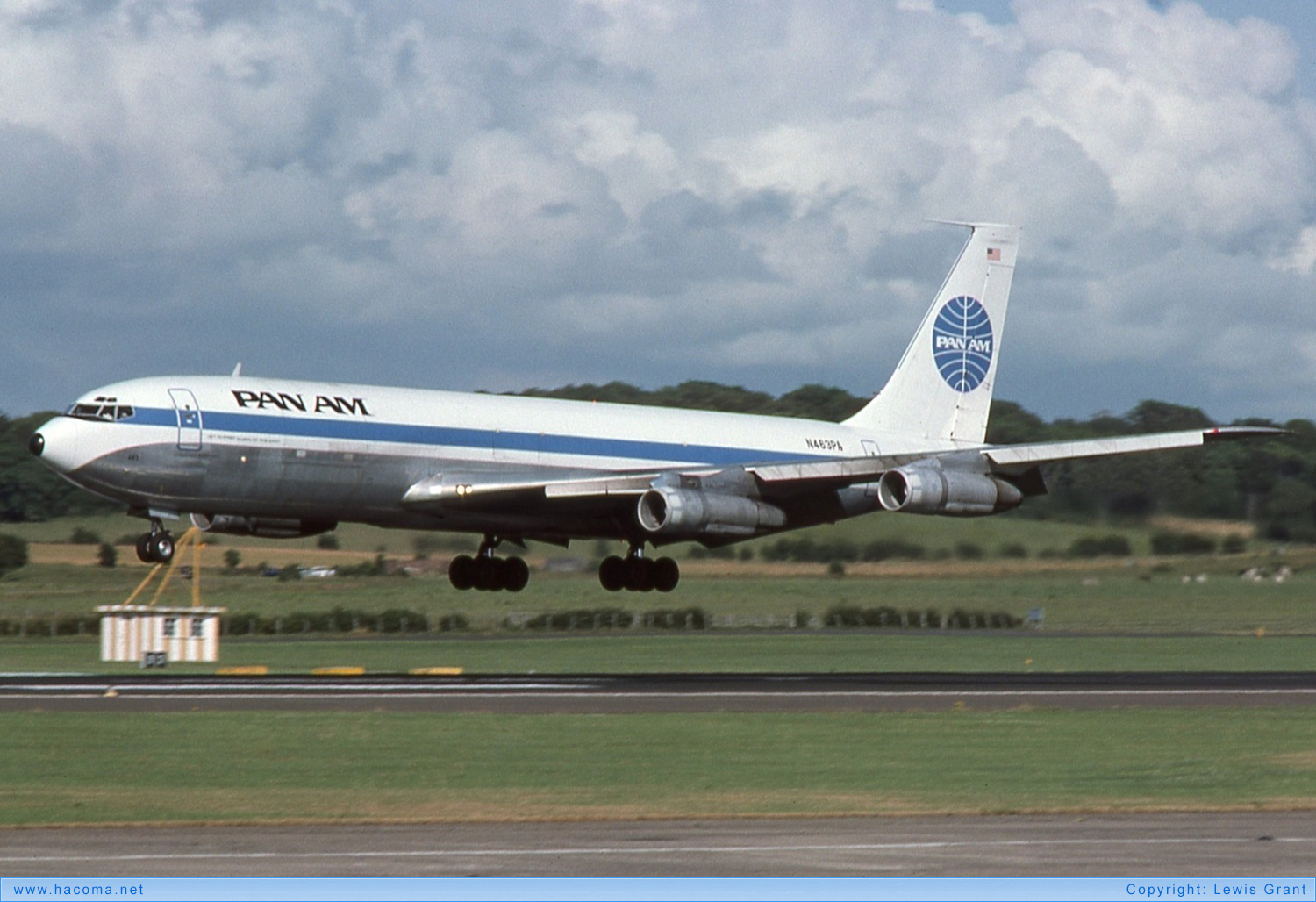 Foto von N463PA - Pan Am Clipper Queen of the East - Flughafen Glasgow-Prestwick - 20.07.1975