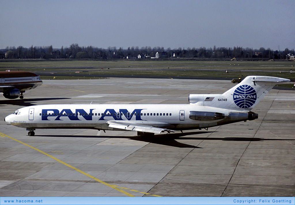Foto von N4749 - Pan Am Clipper Quickstep - Flughafen Düsseldorf - 10.03.1989