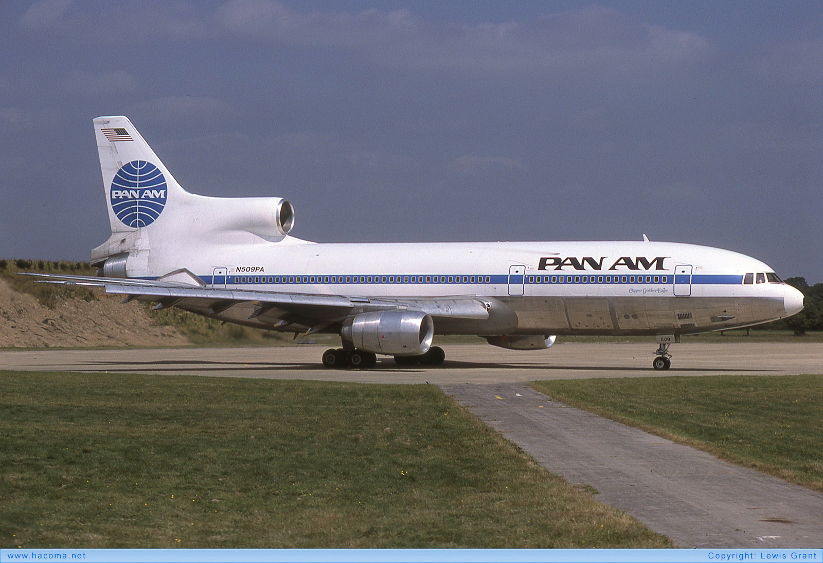 Photo of N509PA - Pan Am Clipper Golden Eagle - Gatwick Airport - Aug 2, 1981