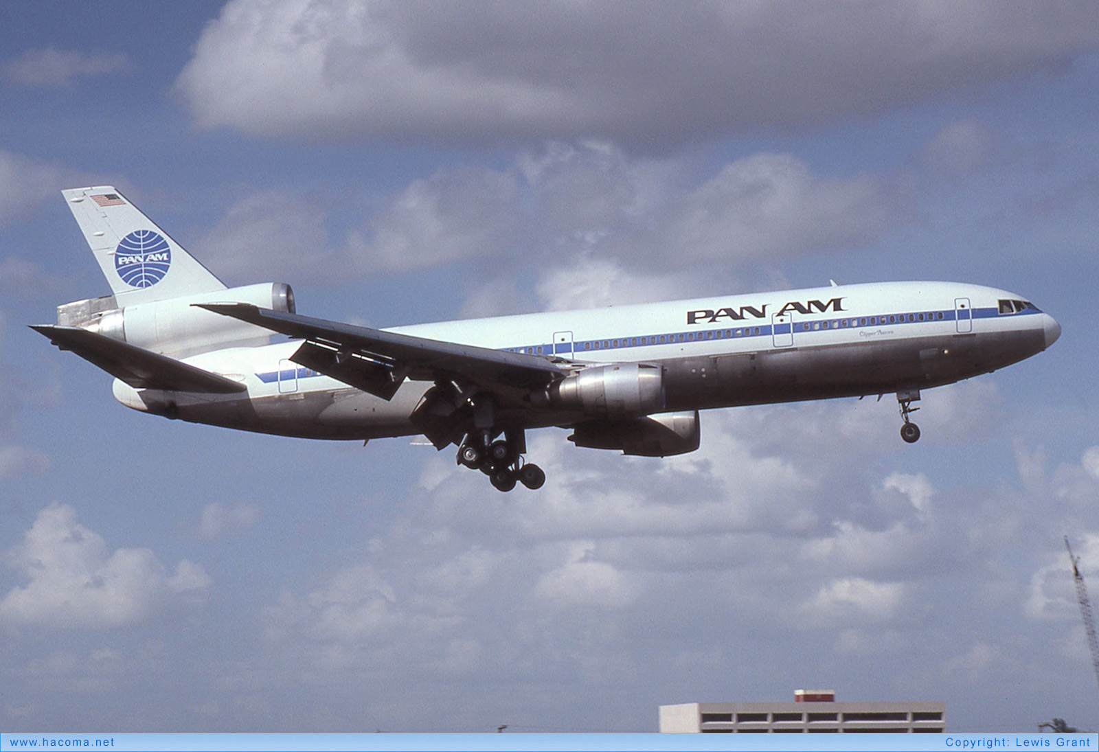 Foto von N82NA - Pan Am Clipper Aurora - Miami International Airport - 31.03.1982